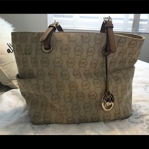 Michael Kors Tote